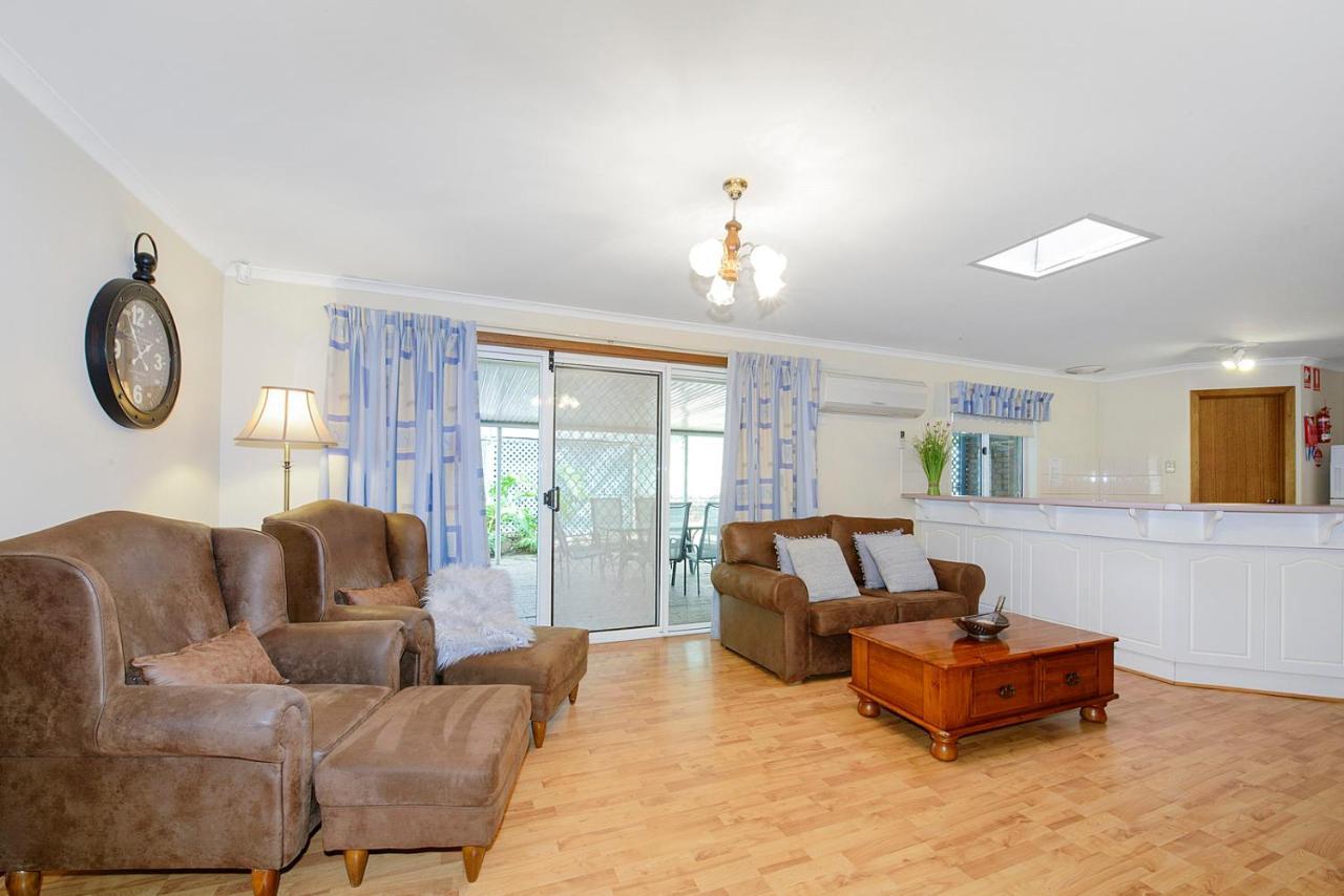 Moonta Bay Accommodation Port Moonta ภายนอก รูปภาพ