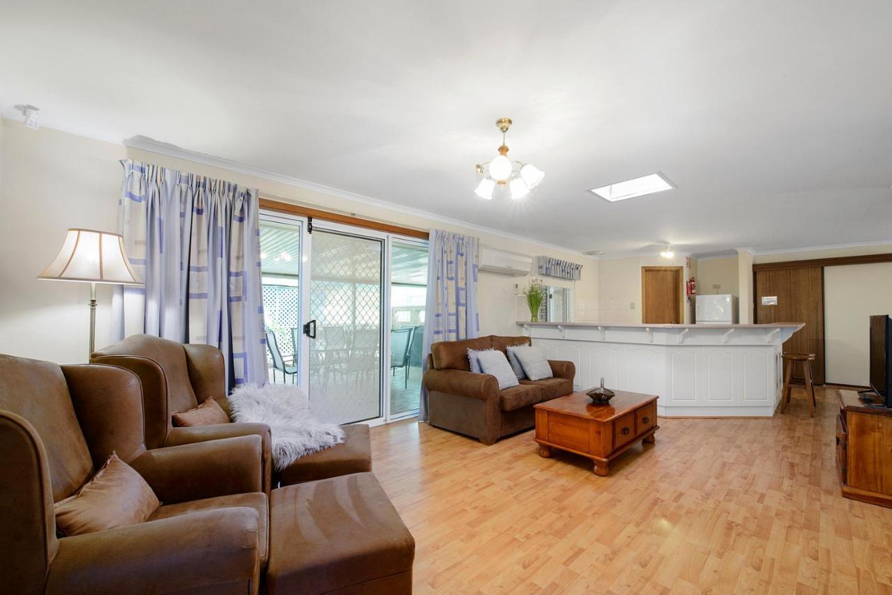 Moonta Bay Accommodation Port Moonta ภายนอก รูปภาพ