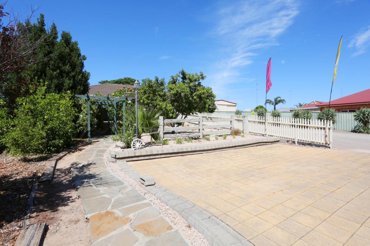 Moonta Bay Accommodation Port Moonta ภายนอก รูปภาพ